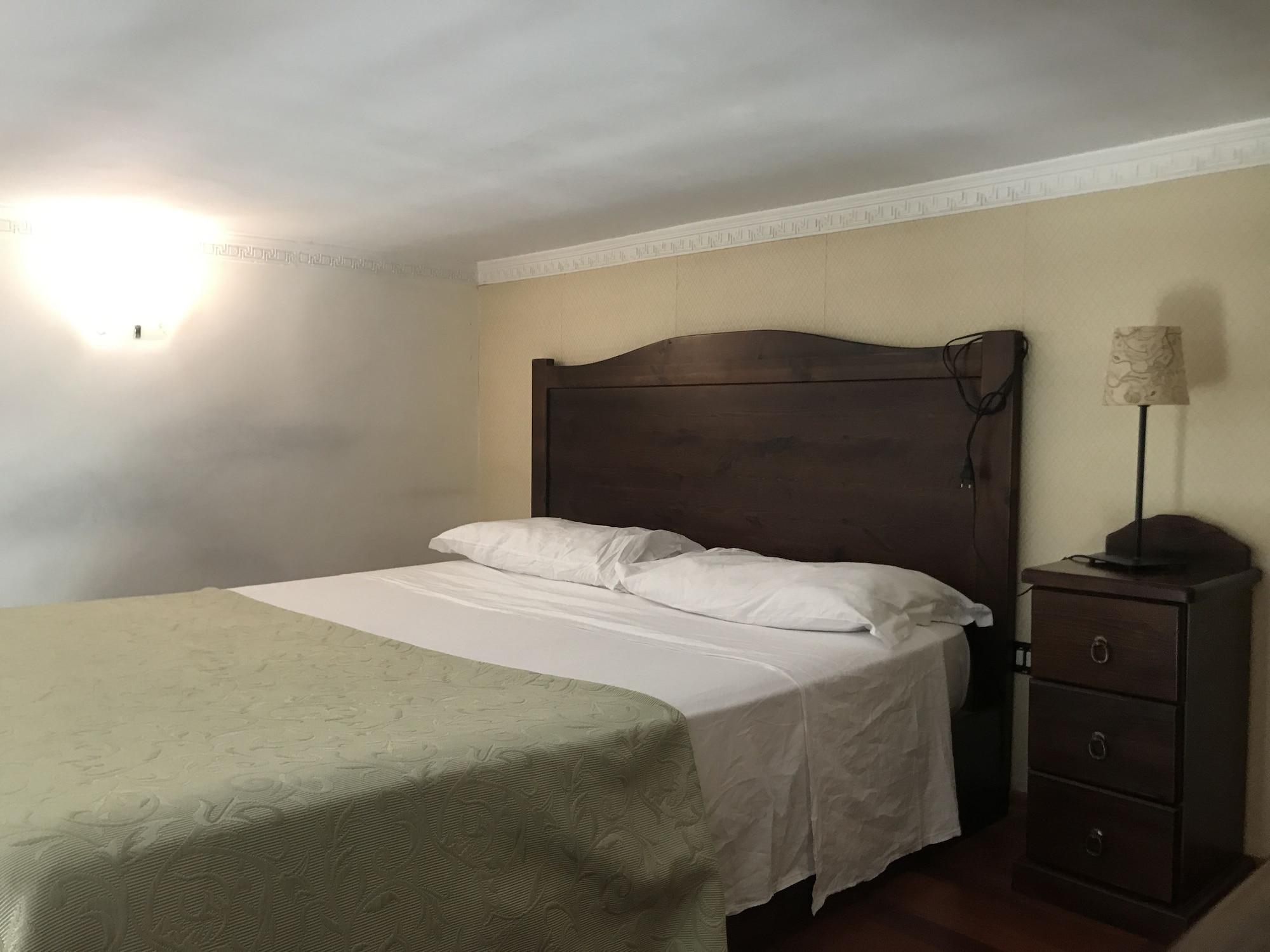 B&B Art Suite Principe Umberto Nápoly Kültér fotó
