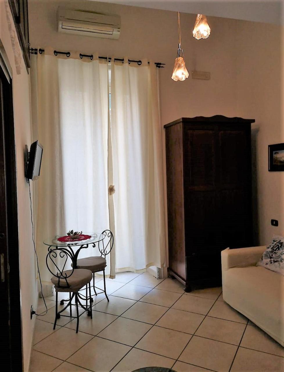 B&B Art Suite Principe Umberto Nápoly Kültér fotó
